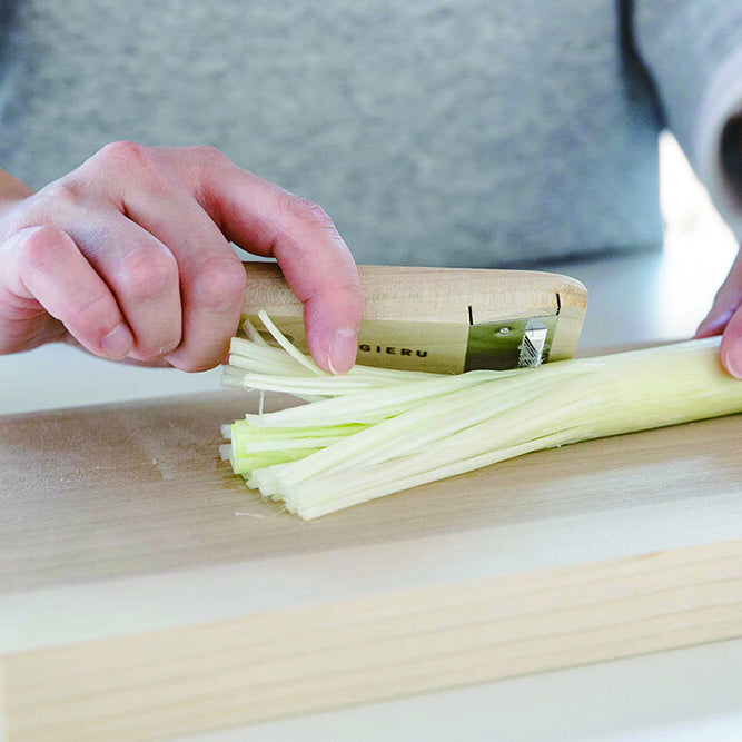 Green Onion Peeler